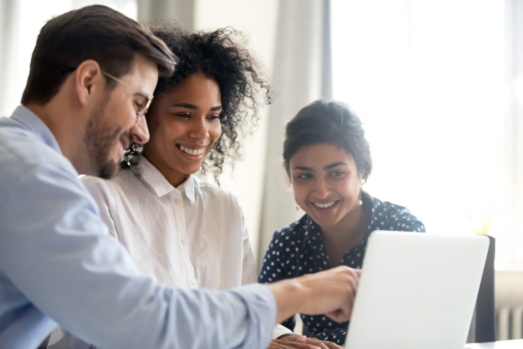 como-transformar-os -estagiarios-no-ouro-da-sua-empresa